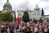 Obyvatelia Skotska protestovali proti navsteve Trumpa