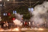 Srbska policia zadrzala stovky ludi pocas protestov