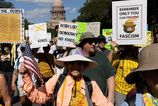 Miliony Americanov protestovali proti Donaldovi Trumpovi