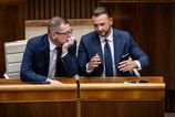 Robert Fico predklada navrh na odvolanie vicepremiera Petra Kmeca