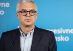 Premier vedome klame o teme samitu tvrdi PS