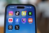 Reddit napada novy australsky zakon pred sudom Zakaz socialnych sieti pre mladistvych porusuje slobodu politickej komunikacie