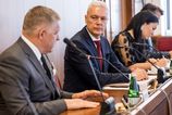 Ferencakov kolega Tomas Drucker posiela peniaze na vyplaty cirkevnej skole v Lubici
