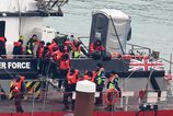Francuzsko zadrzalo dvoch Britov podozrivych z pripravy nasilnosti proti migrantom Muzov umiestnili do vazby