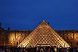 Louvre v Parizi zatvorili pre pondelkovy strajk