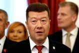 Tomio Okamura celi obvineniam v kauze kontroverznych predvolebnch plagatov nazyva ich utokom na slobodu prejavu