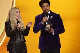 Moderator cien Grammy rozcuilil Donalda Trumpa vtipom o Gronsku a Epsteinovi Prezydent si vola pravnikov