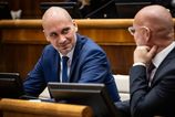 Premier iba riesi dosledky svojho zlyhania hovori o pomoci Slovalcu opozicna strana SaS