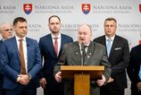 SNS je sklamana z Ficovho postoja k ukrajinskej pozicke vyzyva na tvrdsie pristup