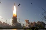 Kozmicka kapsula Orion je uspesne na polceste k Mesiacu NASA zverejnila zabery z misie