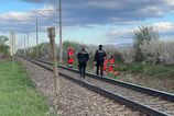 Na trati medzi Velkou idou a Cesticami zrazil vlak cloveka Pri nehode zasahovali hasici