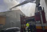 Poziar skladu na Starej Vajnorskej Evakuovali 150 ludi na mieste hlasia aj zranenu osobu