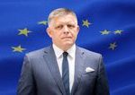 EU straca trpezlivost Europarlament prijal doteraz najsilnejsi dokument proti Slovensku