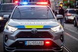 Policia hlada pachatea ozbrojenej lupeze v zalozni v Bratislave