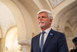 Novym sefom ceskej armady je general Miroslav Hlavac President Pavel varuje pred narocnym obdobim modernizacie a vojen