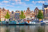 Tulipany bicykle a plavba po kanaloch Zazite caro Amsterdamu bez letneho zhonu