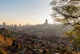 Krvave protesty proti migrantov v Juznej Afrike Vyplienene domy utoky na cudzincov a desiatky zadrzanych