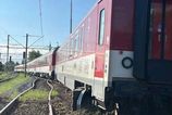 Na stanici Bratislava Nove Mesto doslo k vykolajeniu vlaku Zeleznicna doprava je prerusena
