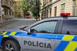 Policia Cesta I9 v Trencianskej Turnej je z dovodu dopravnej nehody neprejazdna