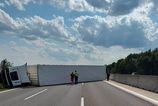 prevrateny nakladny automobil paralyzoval dialnicu D1 za bratislavou