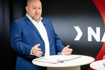 Huliak: Väzby Kaliňákových firiem na zbrojára Strnada sú problematické