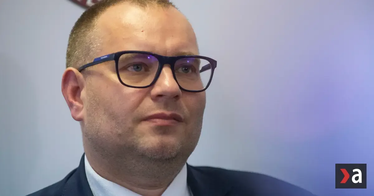 Ombudsman Dobrovodský žiada poriadok v poplatkoch a hľadanie špecialistov