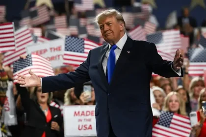 Trump žiada voličov, aby hlasovali, akoby bol na lístku on, republikánom hrozí debakel