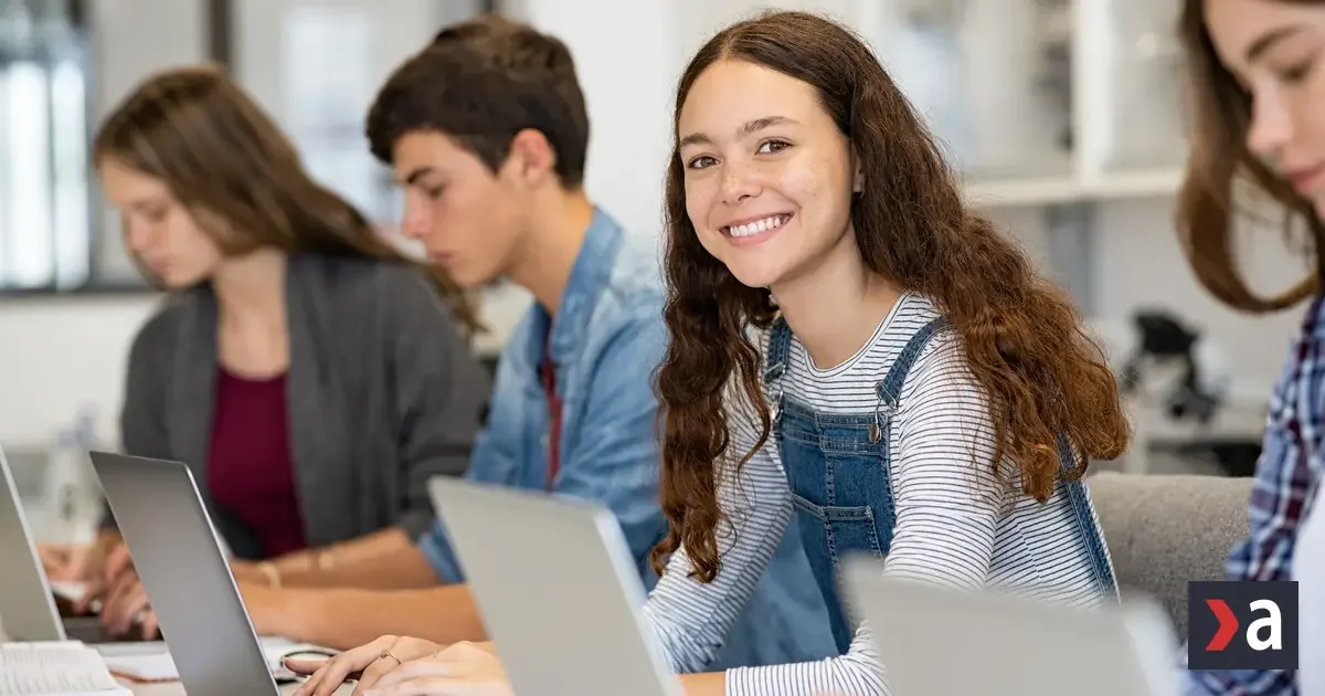 Žiaci môžu mať internet zadarmo až dva roky. Kto má nárok a ako sa prihlásiť?