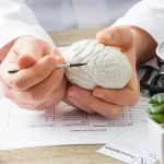 7 zvykov, ktoré ničia mozog: neurobiologička varuje pred vyšším rizikom demencie