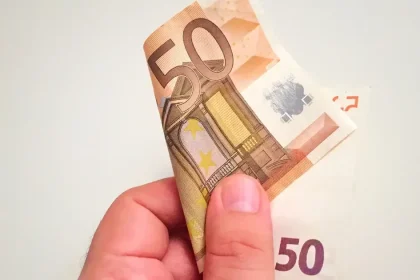 Čo dokáže 50 eur mesačne a prečo je pri investovaní rozhodujúci čas