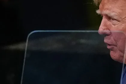 USA zrušili clá na časť tovaru z Kanady, Trump zmierňuje obchodný spor